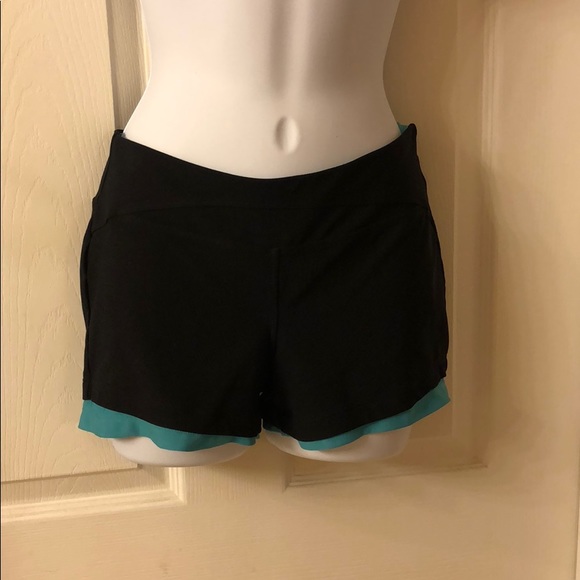 Shorts - Picture 1 of 2